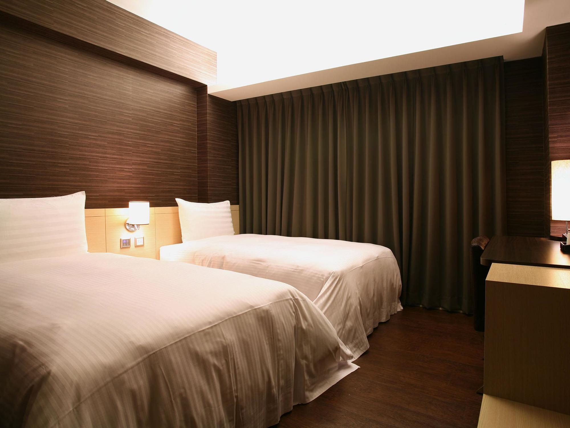 Talmud Business Hotel - Zhongshan Taichung Buitenkant foto