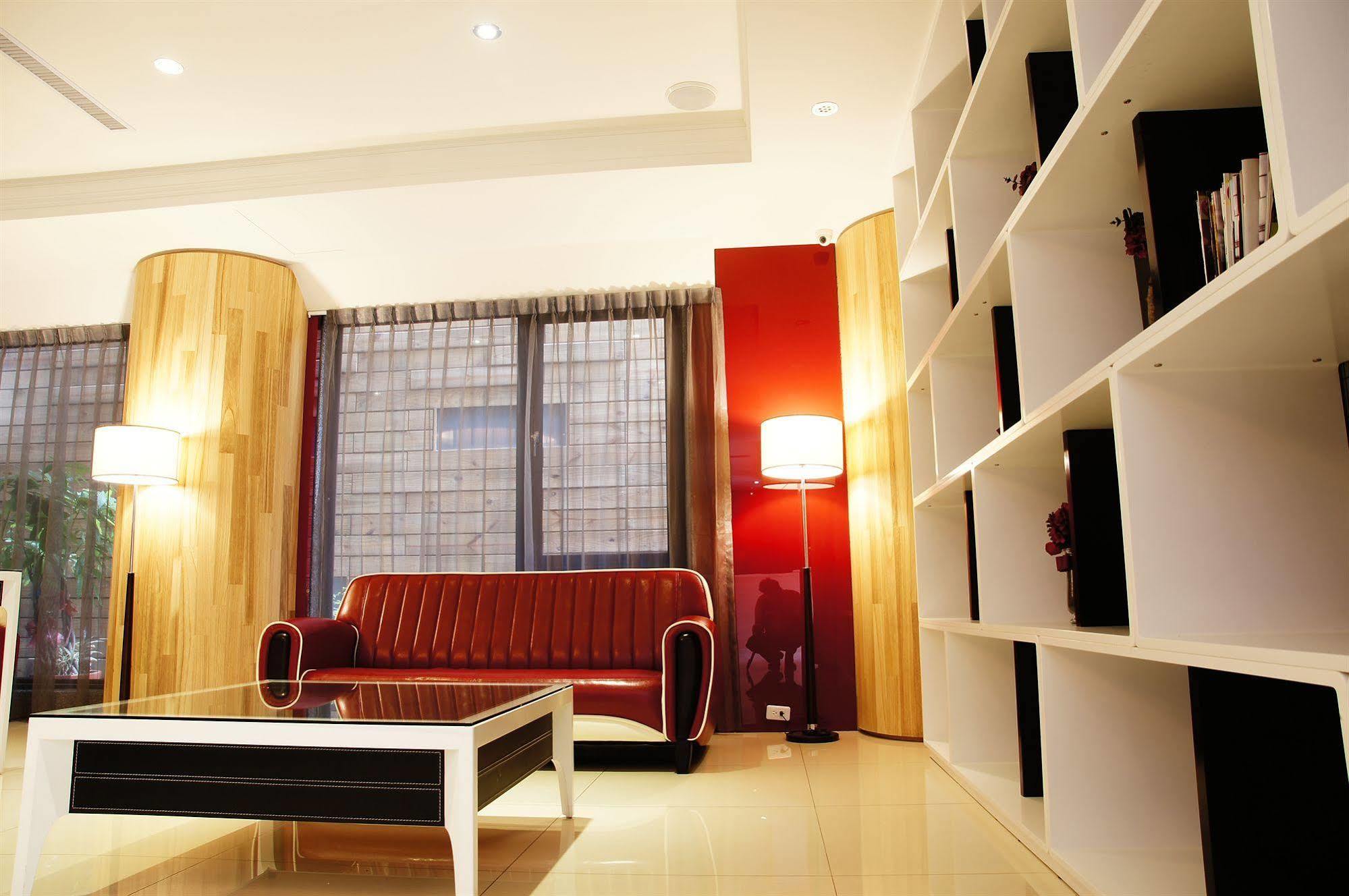 Talmud Business Hotel - Zhongshan Taichung Buitenkant foto